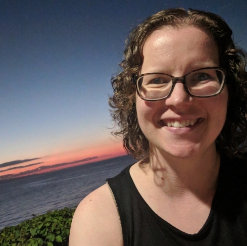 Meet your Posher, Nicole